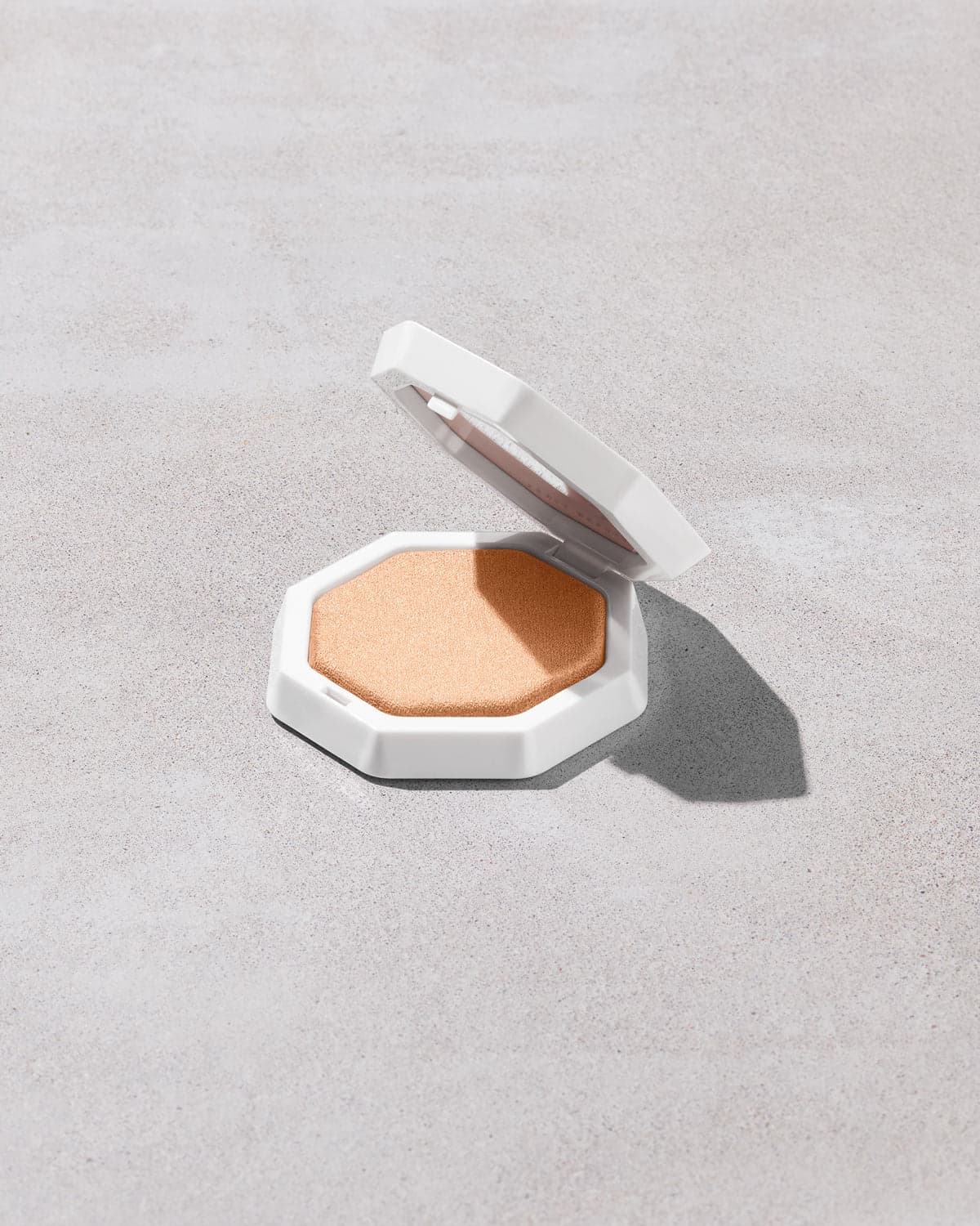 Demi'glow Light-Diffusing Highlighter โ Pretty Purlz